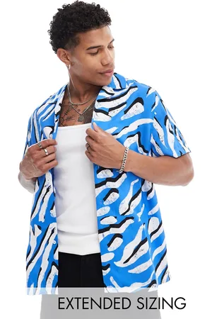 ASOS Camisa holgada con estampado animal y cuello de solapas de