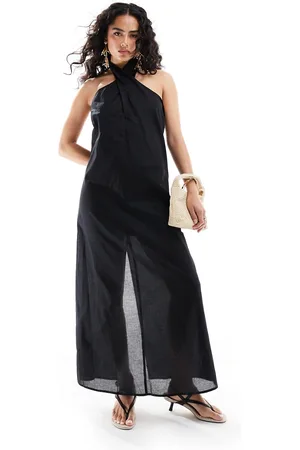 EDITED the label Vestido semilargo verde oliva con espalda baja y cuello halter de