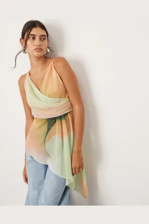 ASOS Top cruzado de tirantes con estampado degradado y bajo asimétrico de -Multicolor