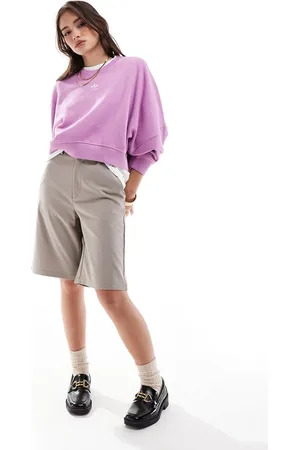 adidas Sudadera morada con cuello redondo Essentials de -Morado