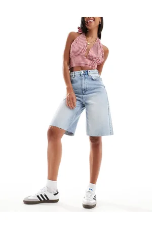 Miss Selfridge Pantalones cortos vaqueros de corte alargado con de