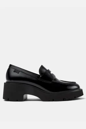 Camper Mocasines negras con suela gruesa de cuero de