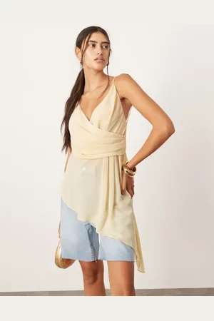 ASOS Top amarillo cruzado de tirantes con bajo asimétrico de