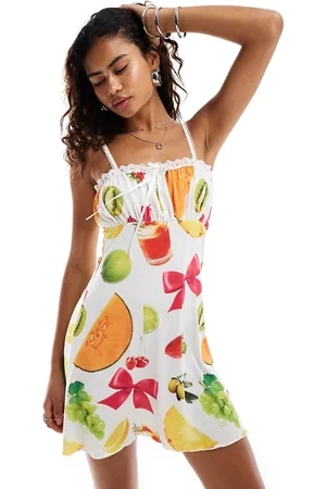 Reclaimed Vestido veraniego corto de estilo vacacional con estampado frutal de
