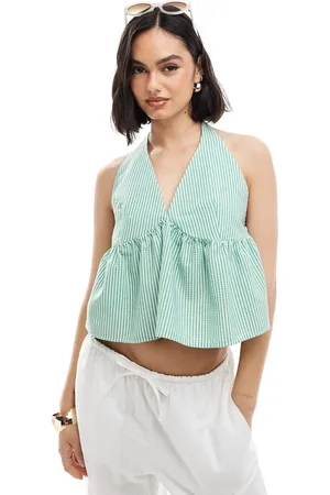 ASOS Top a rayas verdes con cuello halter y abertura lateral con lazada de