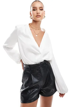 ASOS Body color escotado con hombreras de -Blanco