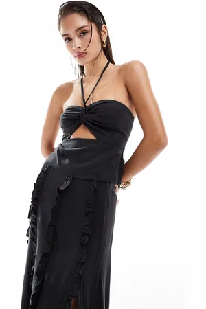Pretty Lavish Top con cuello halter de tejido texturizado de (parte de un conjunto)
