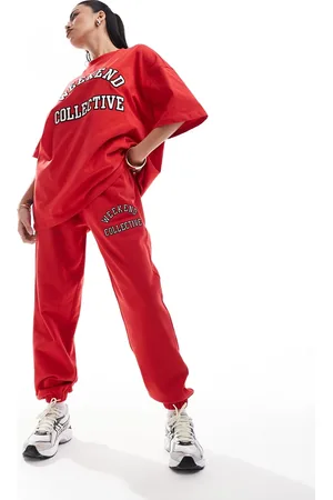 ASOS Joggers rojos extragrandes con logo universitario de