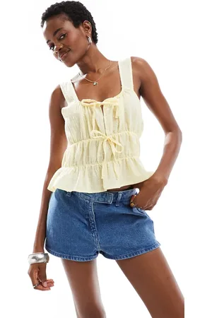 Reclaimed Top fruncido con lazada delantera de