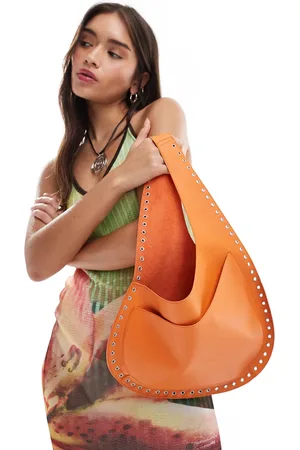 MANGO Bolso de cuero con detalle de tachuelas de x Siedres