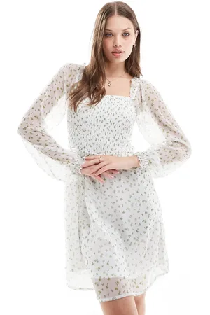 VERO MODA Vestido corto fruncido de manga larga con estampado floral verde y escote cuadrado de