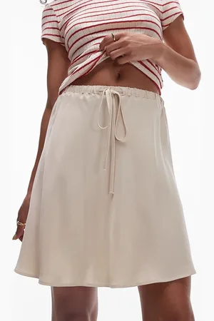 Topshop Minifalda color de corte al bies con cordón ajustable de satén de -Blanco