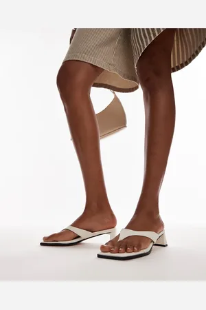 Topshop Sandalias de dedo blanco hueso efecto piel de cocodrilo de tacón medio Indy de