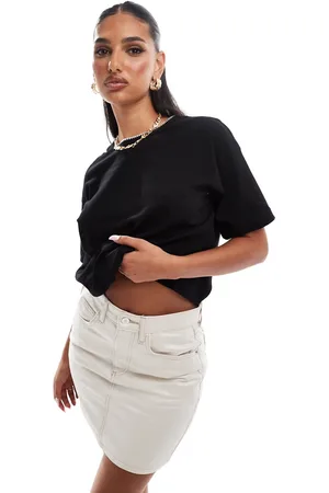 River Island Camiseta negra de corte cuadrado con costuras sobrehiladas de