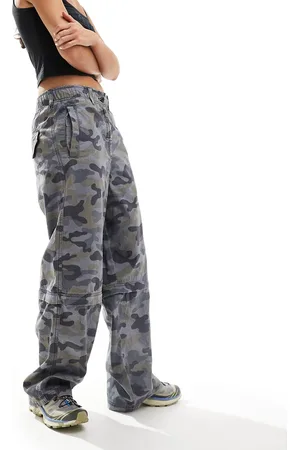 COLLUSION Pantalones sin cierres de corte skater holgado con estampado de camuflaje y cinturilla regulable de -Multicolor