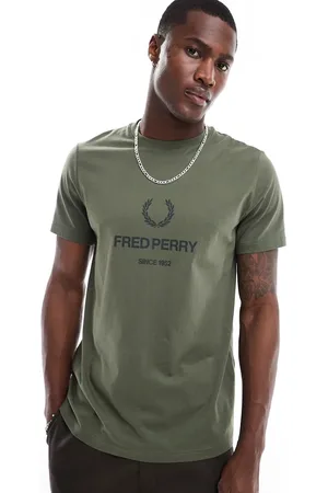 Fred Perry Camiseta caqui con estampado gráfico de
