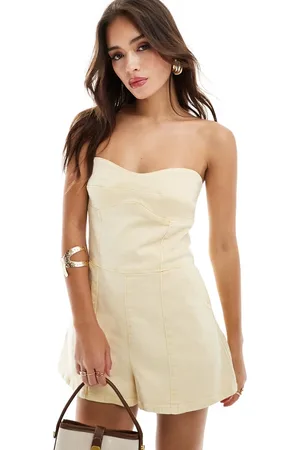 ASOS Mono vaquero corto amarillo pastel con escote palabra de honor de