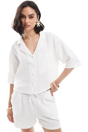 MANGO Camisa blanca de manga corta de bambula de (parte de un conjunto)
