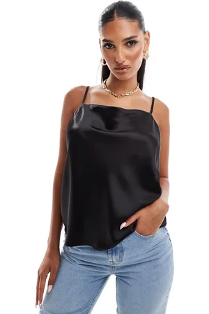 River Island Top de tirantes con cuello desbocado de satén de