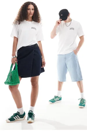 Dickies Camiseta blanca y verde oscuro con logo en la parte izquierda del pecho Aitken de