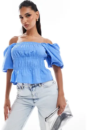 River Island Top claro fruncido de tejido texturizado de