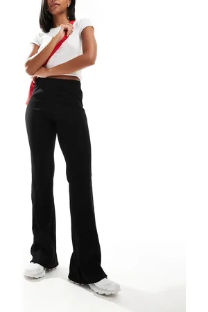 ONLY Pantalones negros de talle alto y corte acampanado de canalé de