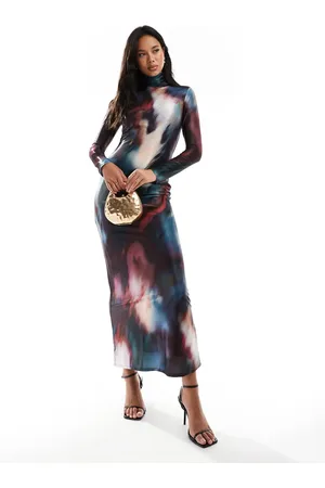DASKA Vestido largo con cuello subido y estampado oscuro ondulado de