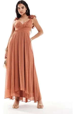 Forever New Vestido largo marrón rosado con volantes en los hombros de