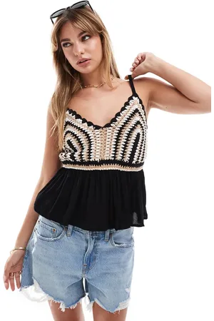 New Look Top de tirantes de croché de