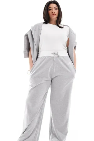 Kaiia Joggers de pernera ancha con cinturilla en contraste y cordón ajustable de Plus (parte de un conjunto)