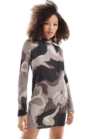 VERO MODA Vestido corto plisado con estampado abstracto y mangas anchas de