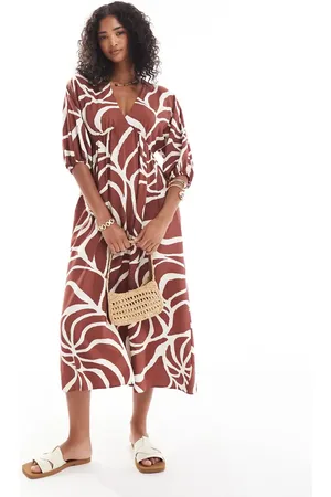 New Look Vestido midi de corte amplio con diseño estampado de conchas de