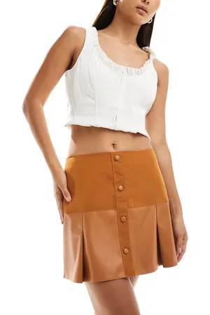 ASOS Minifalda tostada plisada de mezcla de tejido y cuero sintético de -Blanco