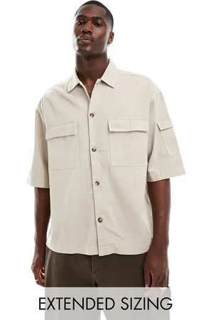 ASOS Camisa color de corte cuadrado extragrande con bolsillos utilitarios de -Beis neutro