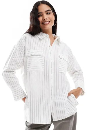 VERO MODA Camisa blanca extragrande a rayas con bolsillos de -Blanco