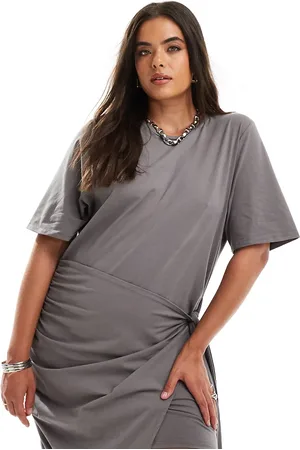 In The Style Vestido corto estilo camiseta con detalle cruzado y lazada lateral de -Negro