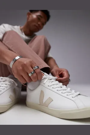 Veja Zapatillas de deporte intenso y beis con logo de cuero Esplar de