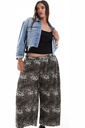 ASOS Pantalones culotte plisados de corte ancho con estampado de ASOS DESIGN Curve-Multicolor
