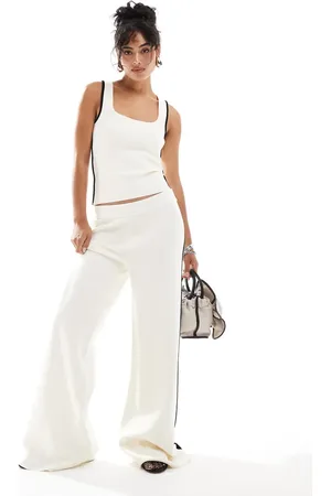 MANGO Pantalones blancos con banda lateral de punto de (parte de un conjunto)
