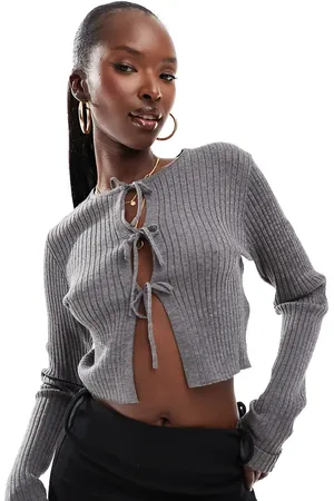 Simmi London Top con lazada delantera de punto de SIMMI
