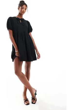 New Look Vestido corto amplio con lazo delantero de