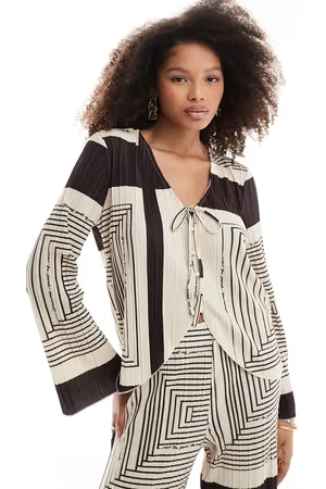 Object Top plisado con estampado abstracto y lazada delantera de (parte de un conjunto)