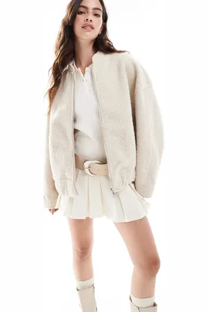 VILA Chaqueta bomber color extragrande de bouclé de -Beis neutro