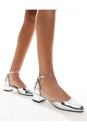 ASOS Zapatos plateados de tacón grueso de altura media Syrup de