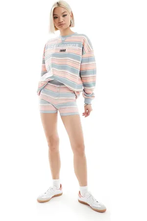 Daisy Street Pantalones cortos rosas y azules a rayas de estilo bóxer con botones delanteros de (parte de un conjunto)-Multicolor