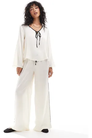 JDY Pantalones color con detalle en contraste de satén de (parte de un conjunto)-Blanco