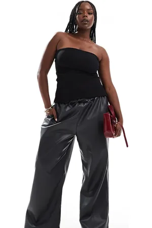 ASOS Pantalones sin cierres de pernera ancha de cuero sintético de ASOS DESIGN Curve