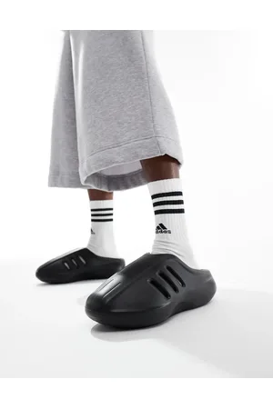 adidas Sandalias negras adiFOM IIInfinity de -Morado