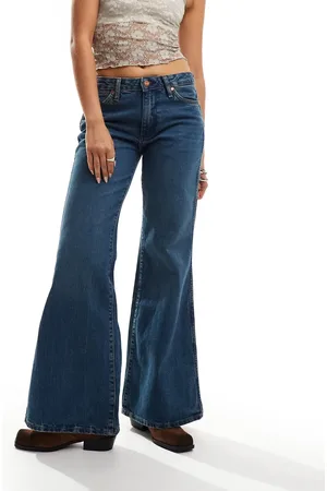 Wrangler Vaqueros de corte acampanado y talle medio Wanderer de