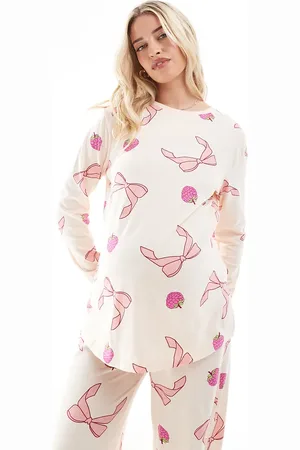 ASOS Pijama de pantalones y top de manga larga con estampado de lazos y frutas de Maternity